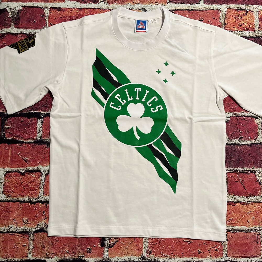 Celtics White Short Sleeve Crewneck Tee with Green Graphic